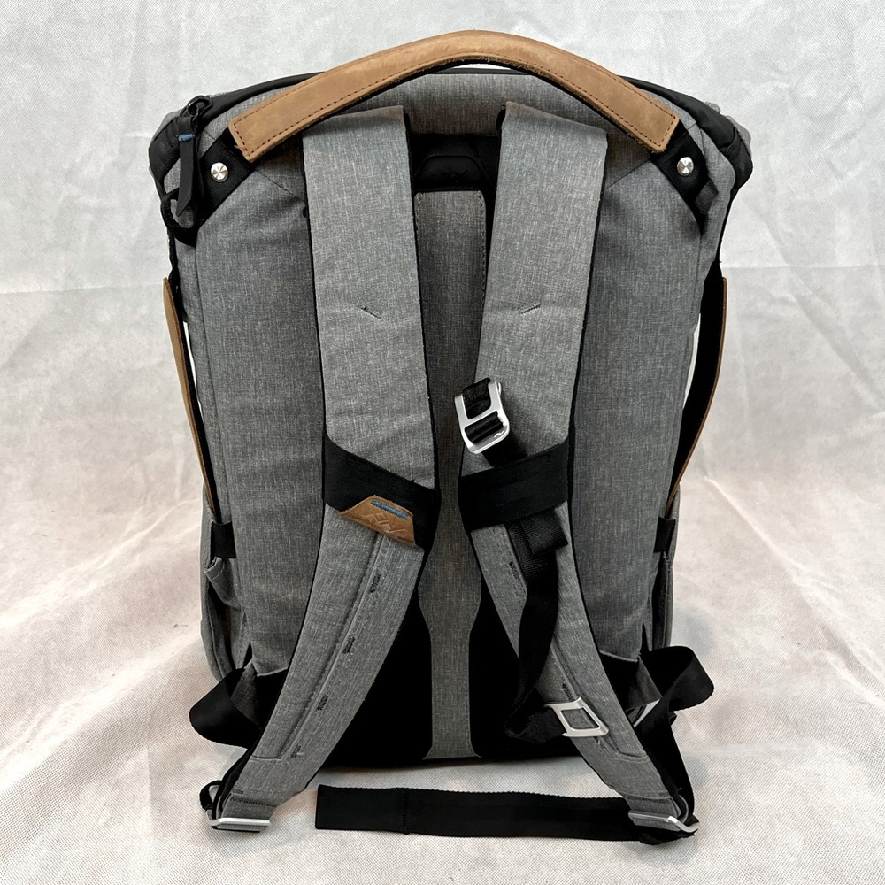 PeakDesign Backpack - Picture 3 of 6